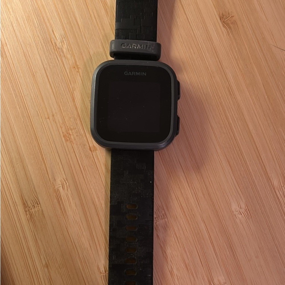 Garmin bounce Black Smartwatch with Square Face and Woven Band